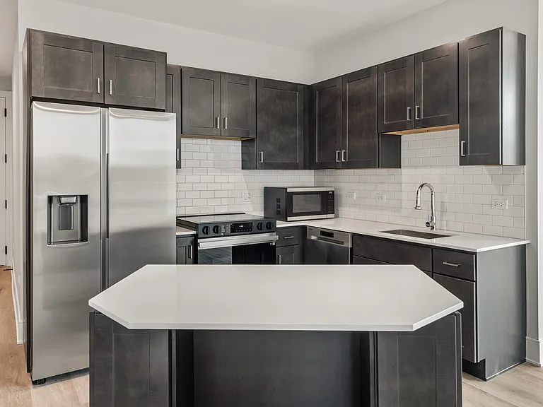 The Pierce At 7 Van Buren — Photo 18