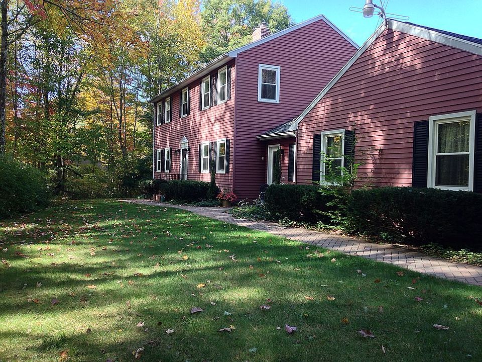 1st image of 36 Woodcutters Dr
