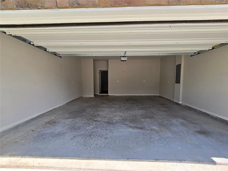 121 Valimar Dr — Photo 22