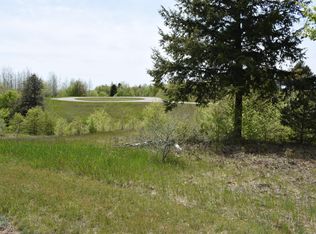 125 Eagle Ridge Cir, Onekama, MI 49675