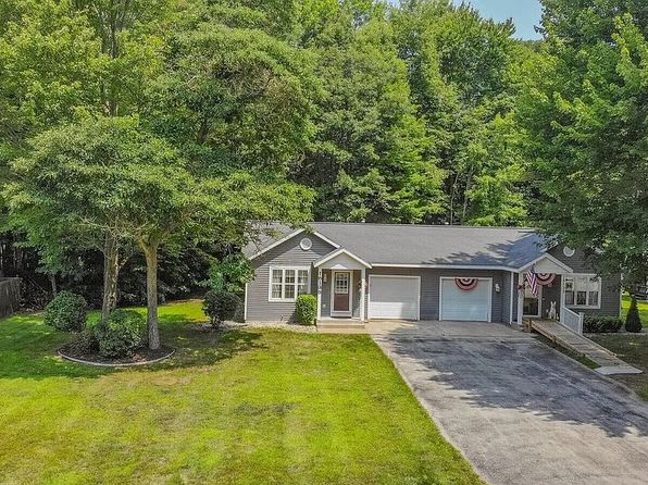 15135 Huckleberry Ct