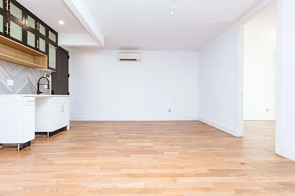 Rented by Nooklyn NYC LLC | media 66