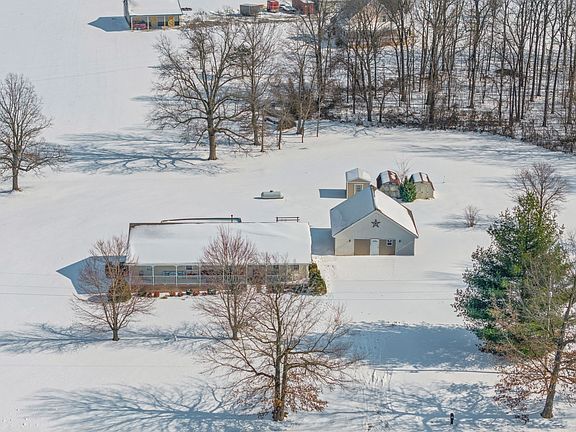 4th image of 126 Flowers Rd