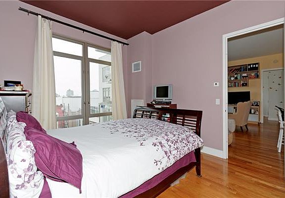 5th image of 315 Gates Ave APT 5P