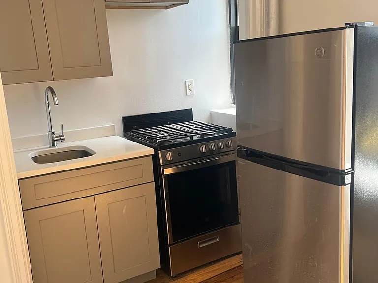 160 Beach 117th St #2B — Photo 4