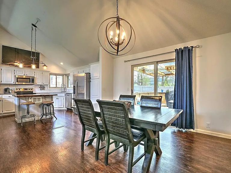 1329 Scott Rd — Photo 17