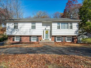 553 Rogers Dr, Landing, NJ