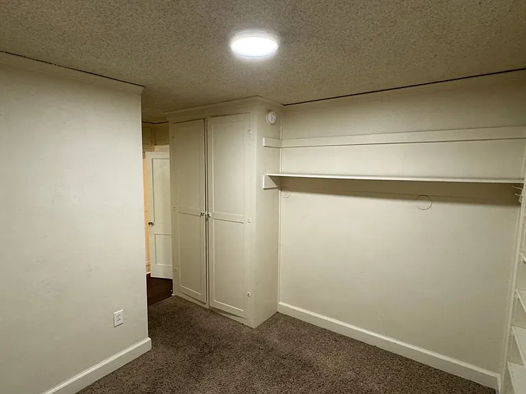 Avondale Apartments — Photo 77