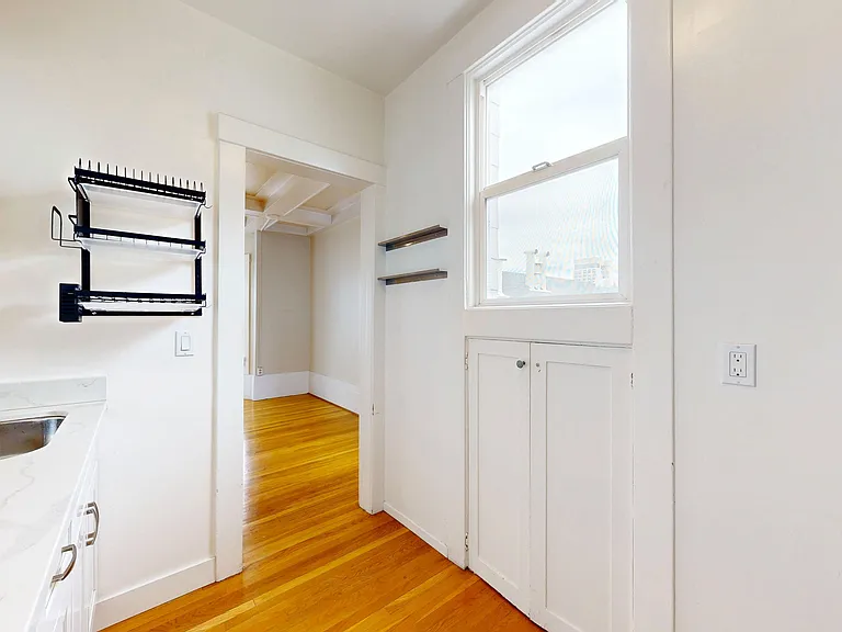 920 Taylor St #8 — Photo 7