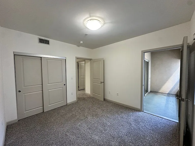 Vista Del Sol - Burbank — Photo 13
