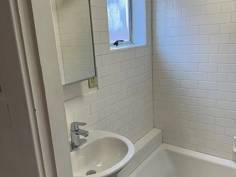 4114 Fremont Ave N #6 — Photo 9