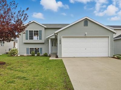 1859 13th St E, West Fargo, ND, 58078