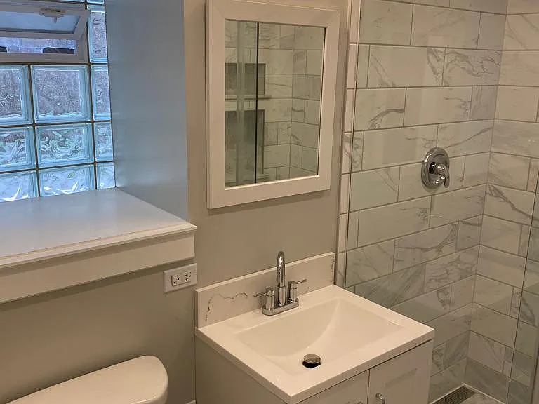 4845 N Winchester Ave #G — Photo 12