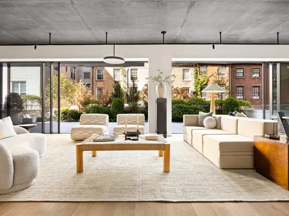 455 West 19th Street image 15 of 29