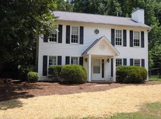 906 Ashley Park Ct, High Point, NC 27265