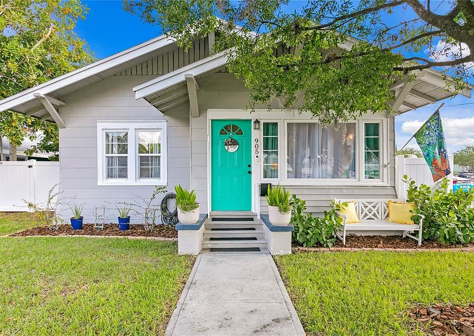 1st image of 905 28TH AVENUE N