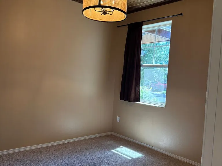 20052 Mount Hope Ln — Photo 13