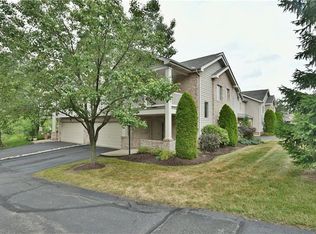 9701 Sundance Dr, Bridgeville, PA