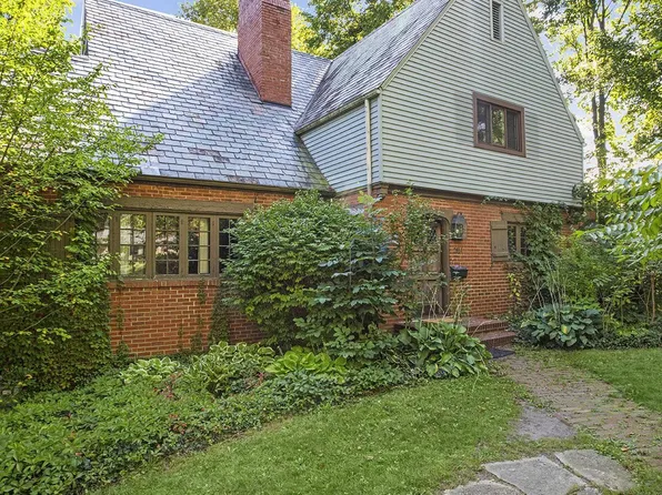 2814 Miami St, South Bend, IN 46614