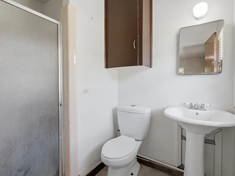 801 Stewart St — Photo 14