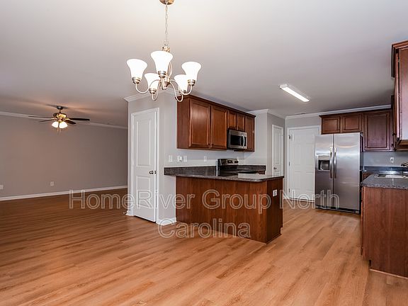 5th image of 6939 Whitebeam Way