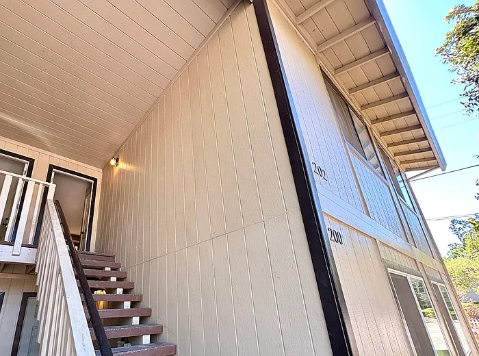202 Pine St — Photo 2