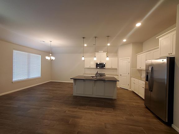 kitchen / dining