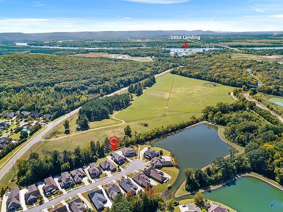 3rd image of 606 Indian Lake Dr