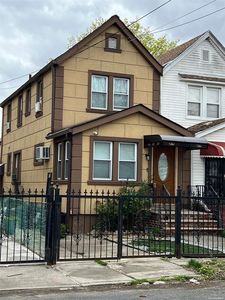 118-16 203 Street, Jamaica, NY, 11412