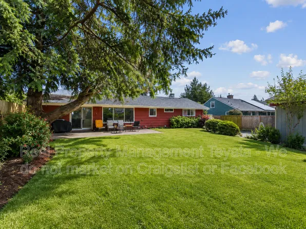 19609 4th Ave S, Des Moines, WA 98148