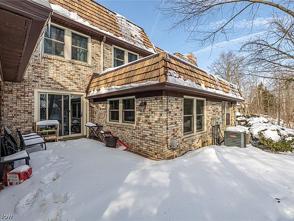 2nd image of 1139 Harwich Ct