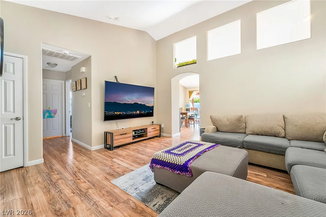 4 bed, 2.0 bath, 1532 sqft, $2,550 — Photo 4