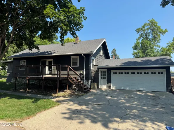602 N Broadway St, Watertown, SD 57201