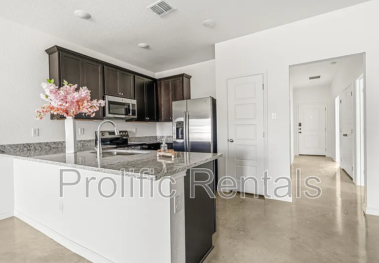 8901 Prickly Ash Dr #B — Photo 11