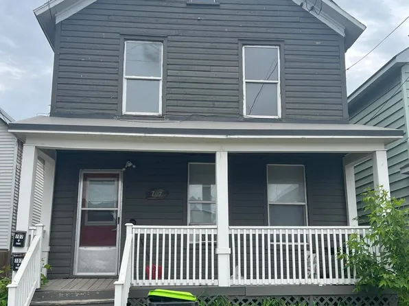 707 Court St, Sault Sainte Marie, MI 49783