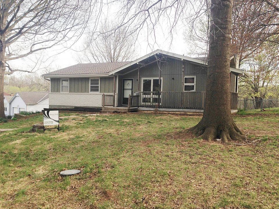 1st image of 8900 Evanston Way