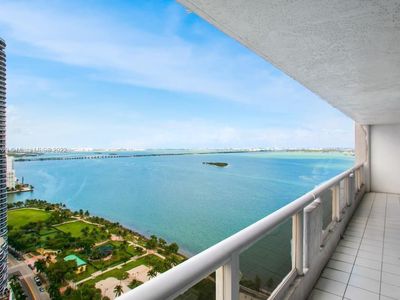 1717 N Bayshore Dr #3050, Miami, FL, 33132
