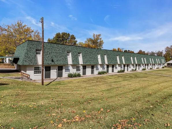 300 Spring St, Dickson, TN 37055