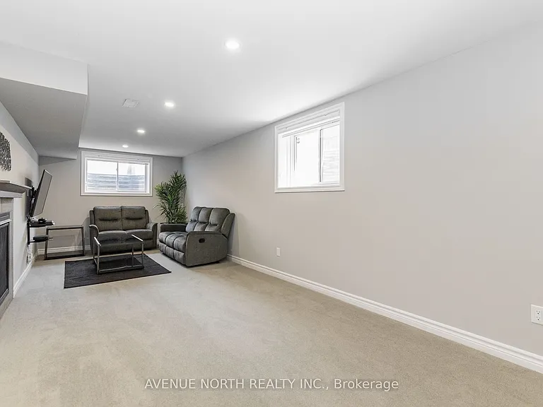 87 Nepeta Cres — Photo 30