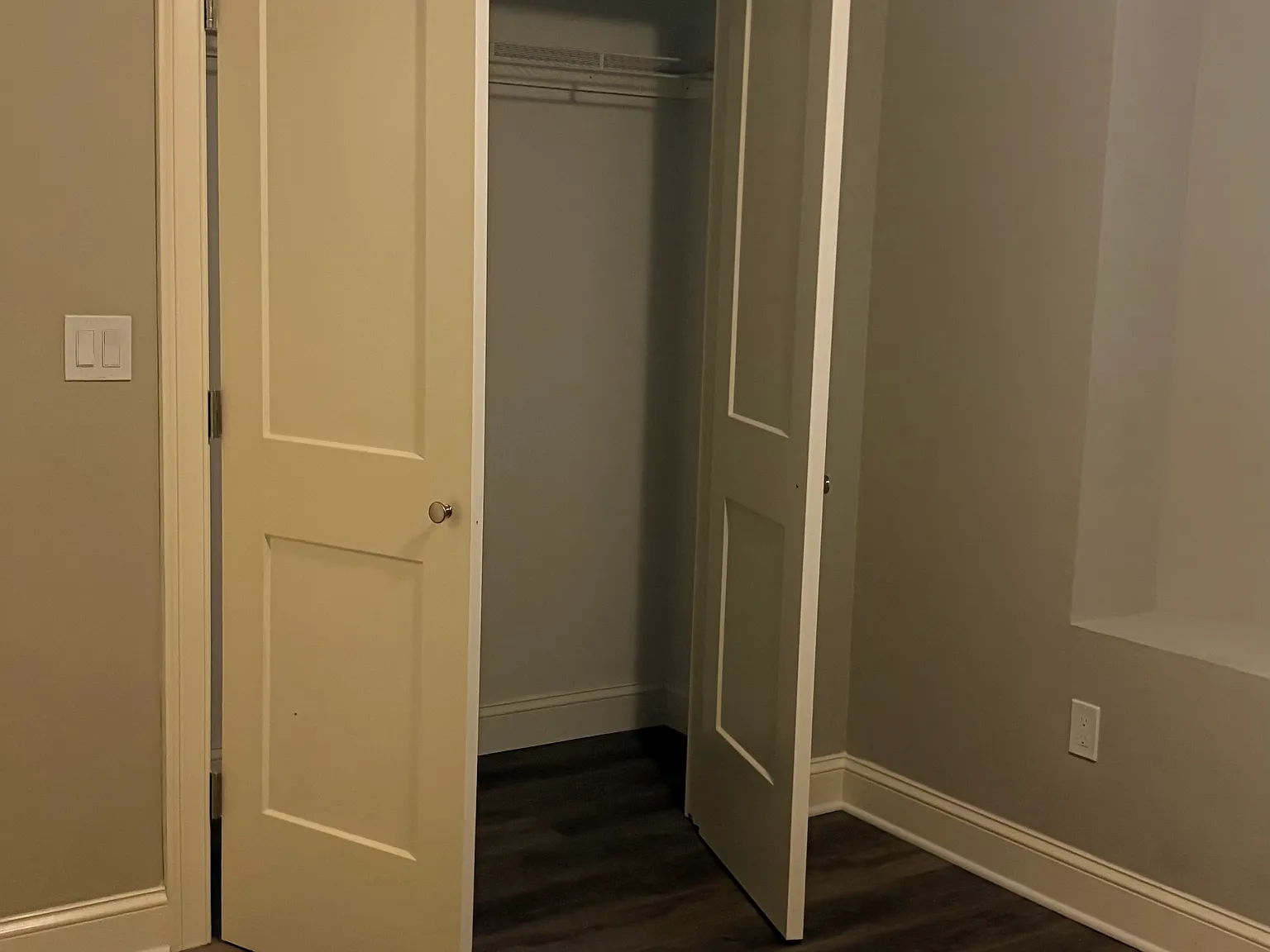 3 bed, 1500 sqft, $3,650 — Photo 2