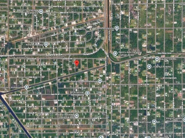 2914 Elaine Ave N, Lehigh Acres, FL 33971