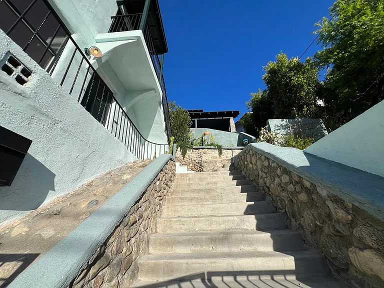 1134 N Coronado St #1/2 — Photo 28