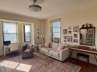 250 S 13th St APT 11E, Philadelphia, PA 19107