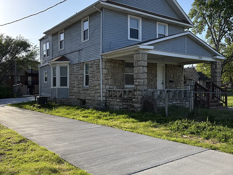 4202 Pearl St — Photo 3