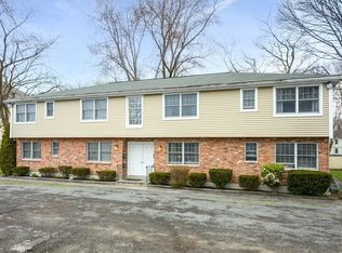 12R Water St APT 4, Danvers, MA 01923