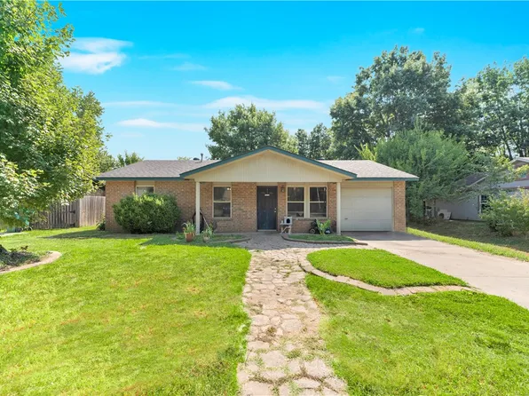 2701 N 3rd St, Rogers, AR 72756