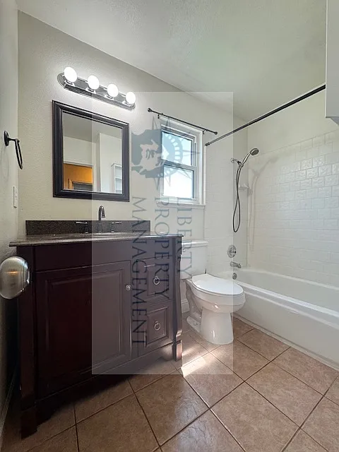 3 bed, 2.5 bath, 1505 sqft, $2,395 — Photo 4