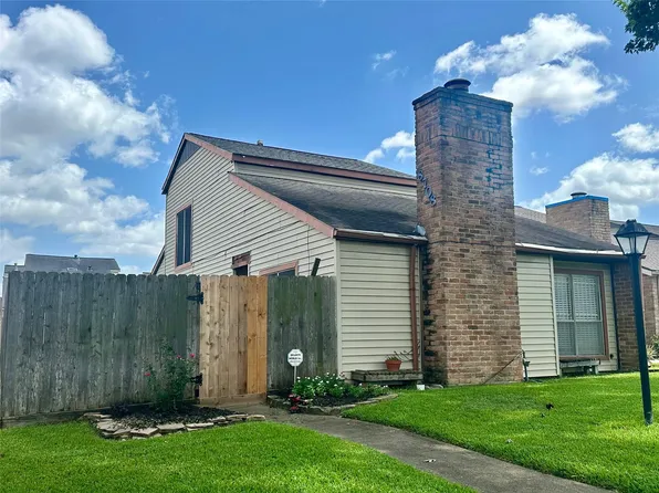 8708 Haverstock Dr, Houston, TX 77031