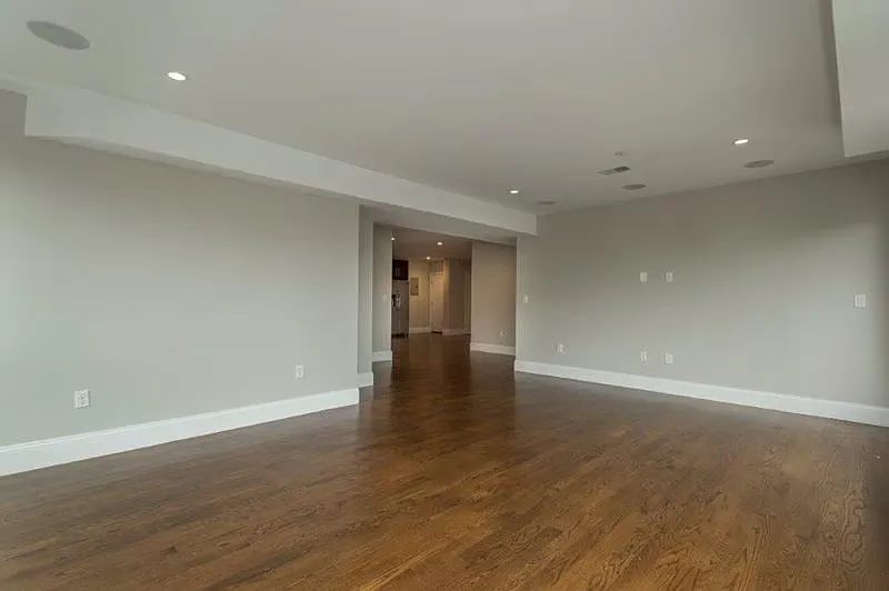 2 bed, 1310 sqft, $4,225 — Photo 4