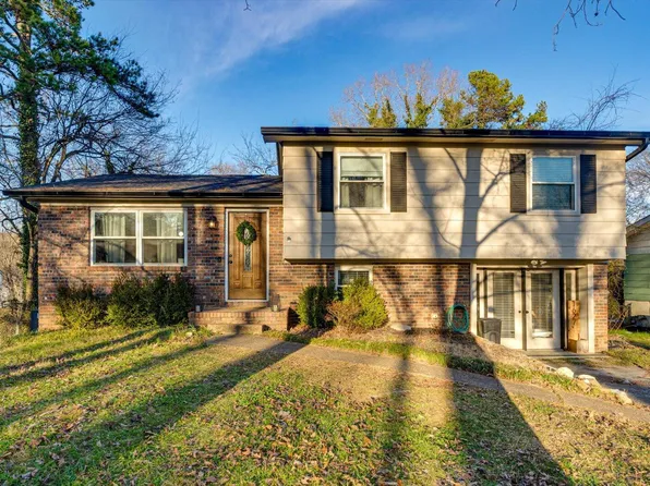 1627 N Chester Rd, Hixson, TN 37343